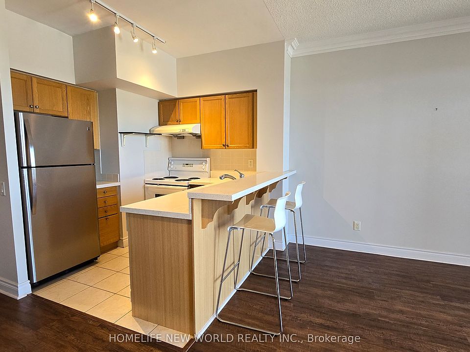 1st image of 2 Clairtrell Rd #1202
