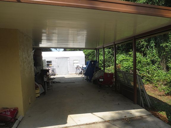 4th image of 5215 SE 188th Ct