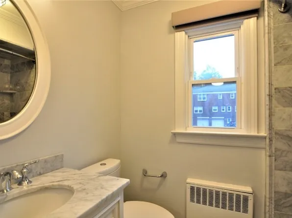 412 Morris Ave APT 9, Summit, NJ 07901