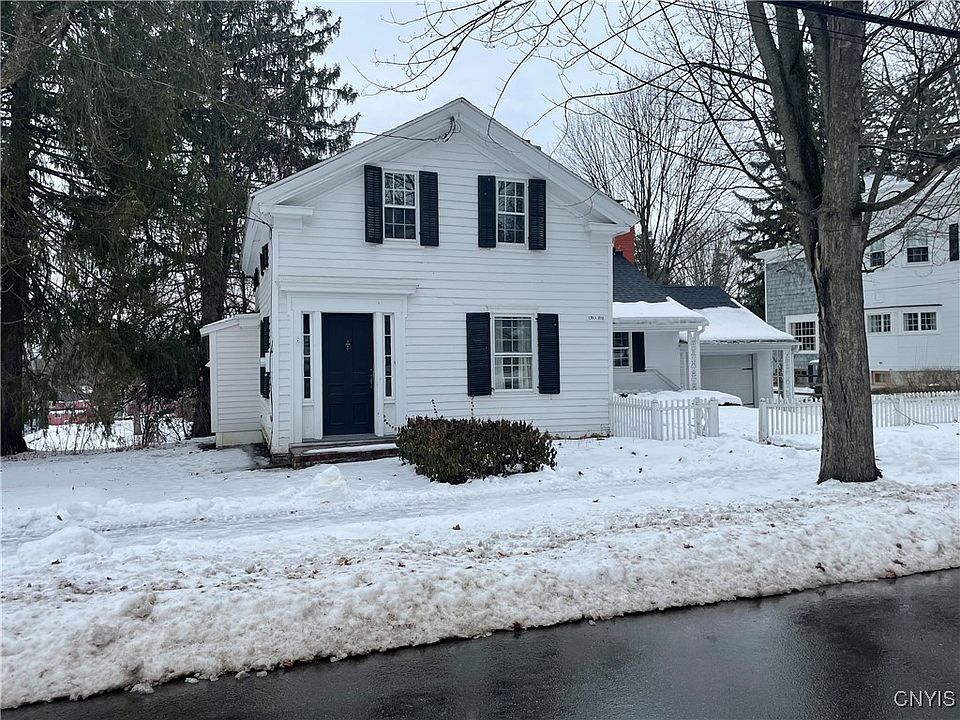 1st image of 305 Elm St
