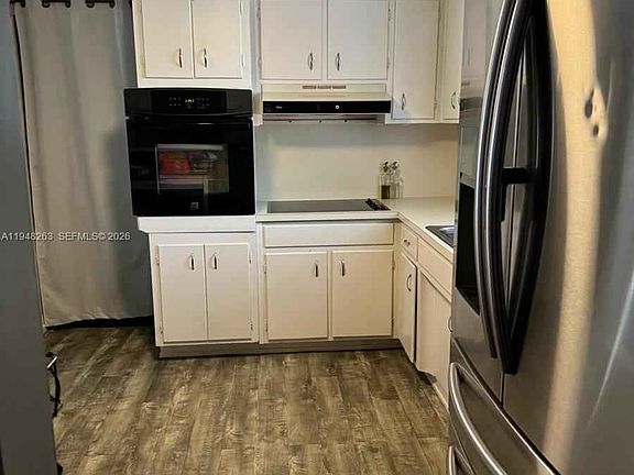 3rd image of 4820 SW 11th Ct