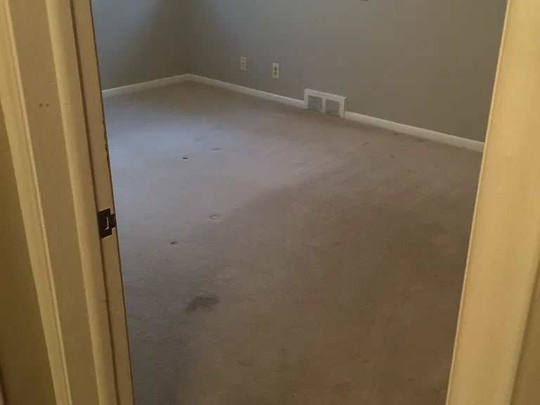 429 E Jarvis Ave — Photo 16