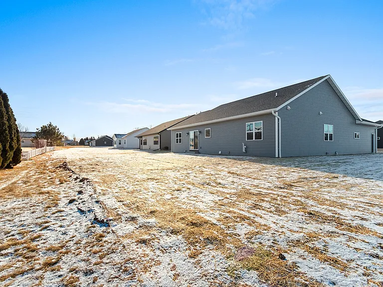 340 Rainbow Ct — Photo 29