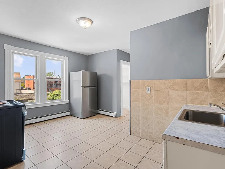 66 Standish St #2W — Photo 3
