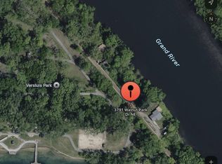 3791 Walnut Park Dr NE, Grand Rapids, MI 49525