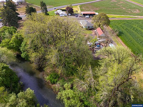 5th image of 3972 Bellfountain Rd