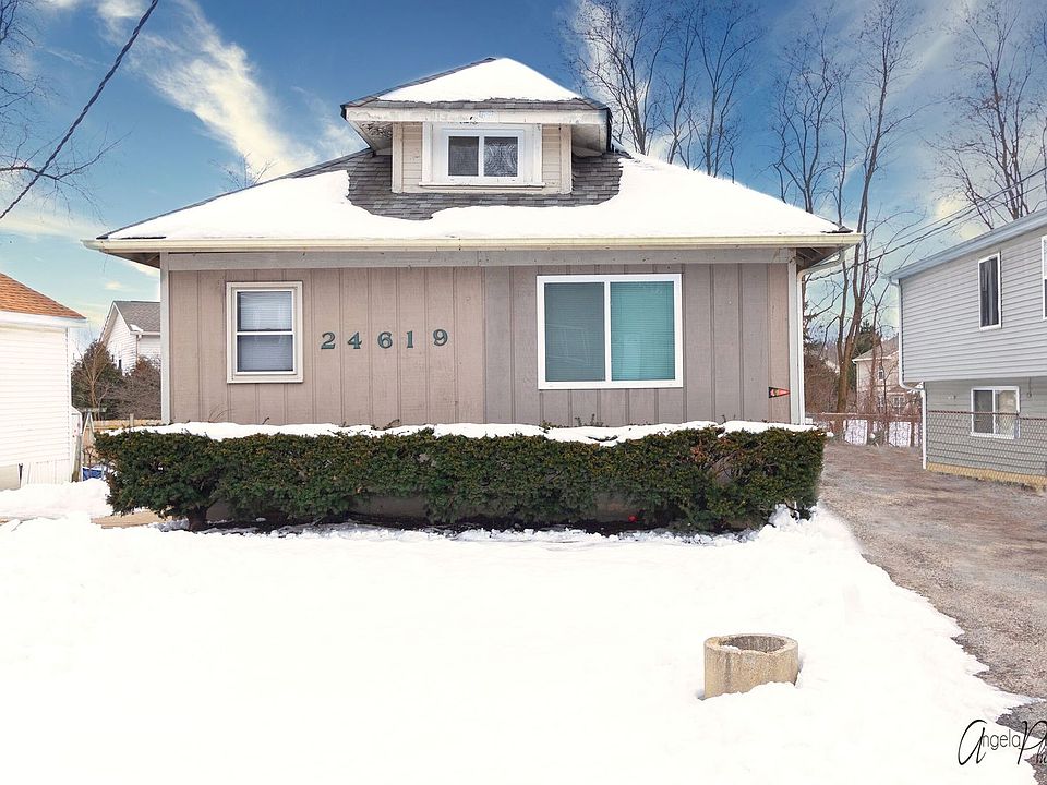 1st image of 24619 W Passavant Ave