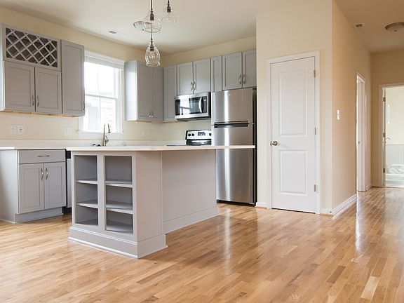 4th image of 2310 Venable St #1