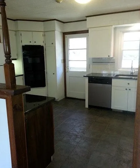 44 Lakeside Dr — Photo 16