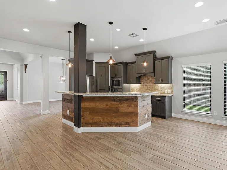 103 Boarsmen Ct — Photo 16