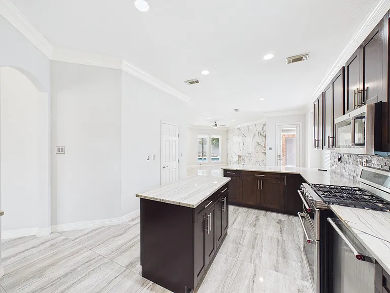 6206 Canyon Run Ct — Photo 9