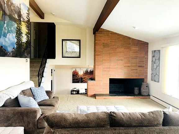 3rd image of 137 Greenhill Dr