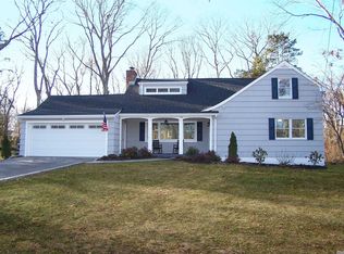 128 Quaker Path, Setauket, NY 11733