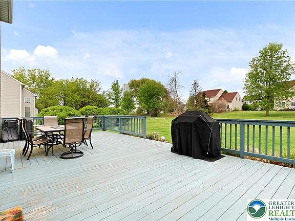 5th image of 7128 Periwinkle Dr