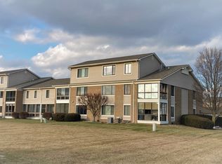 1660 River Rd APT 4, Marysville, MI 48040