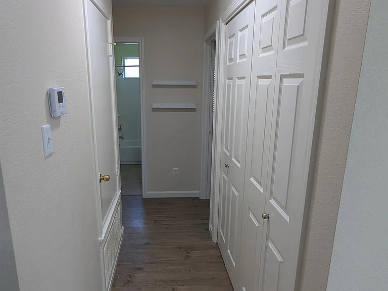 313 Tudor House Rd — Photo 10