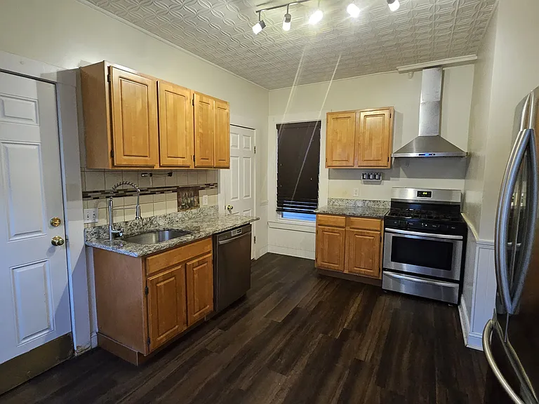 376 Medford St #1 — Photo 1