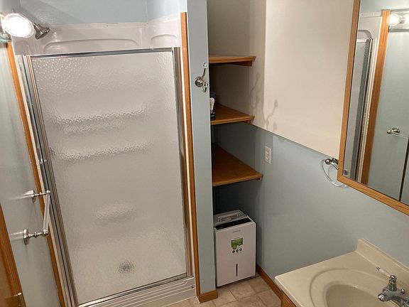 5th image of 4978 Maribe Dr APT A