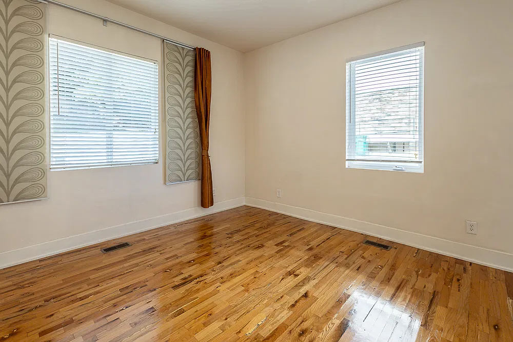 2 bed, 1.5 bath, 1400 sqft, $2,400 — Photo 4