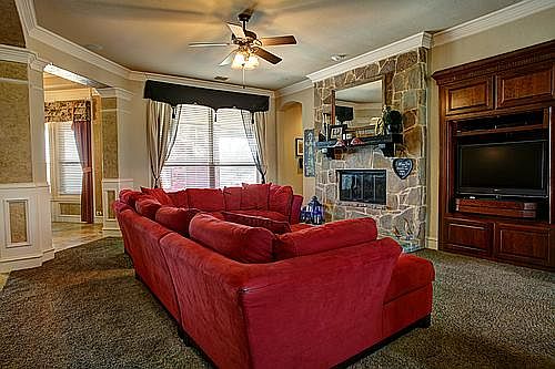 1st image of 2702 Wolf Creek Dr
