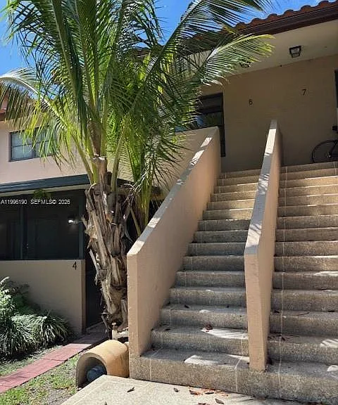 9050 Jacaranda Ln #8 — Photo 1