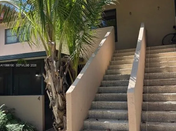 9050 Jacaranda Ln APT 8, Fort Lauderdale, FL 33324