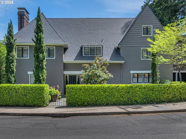 2624 SW Talbot Rd, Portland, OR 97201