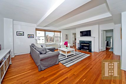 1st image of 400 E 52nd St APT 17A