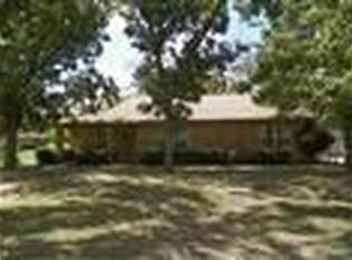 1101 N Marable St, West, TX 76691
