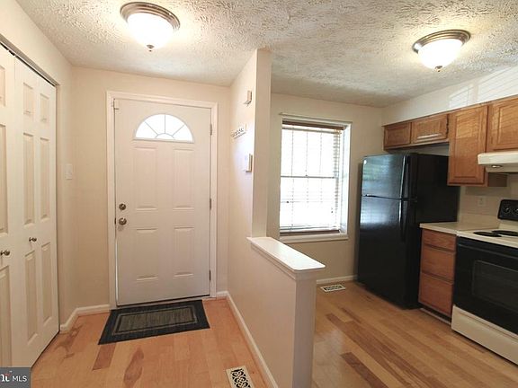 3rd image of 8528 Blue Rock Ln