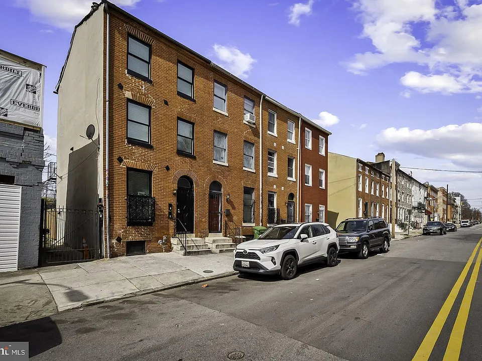 22 N Carey St #1