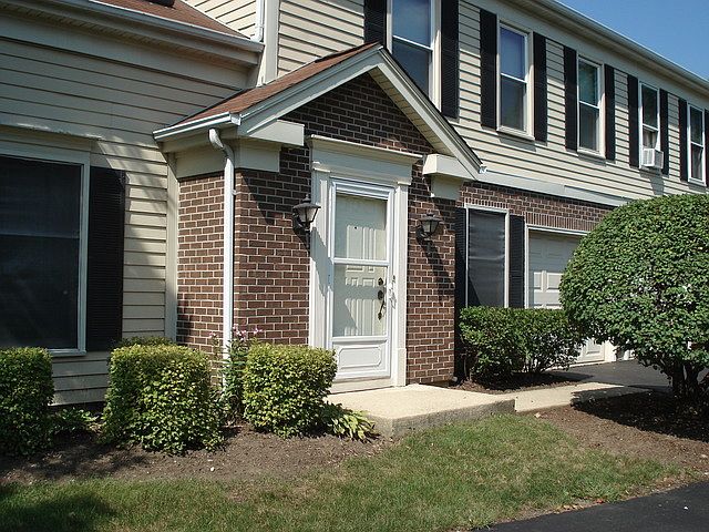 1st image of 170 S Stonington Dr