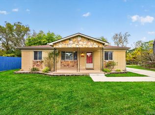 26402 Willow Cv, Woodhaven, MI 48183