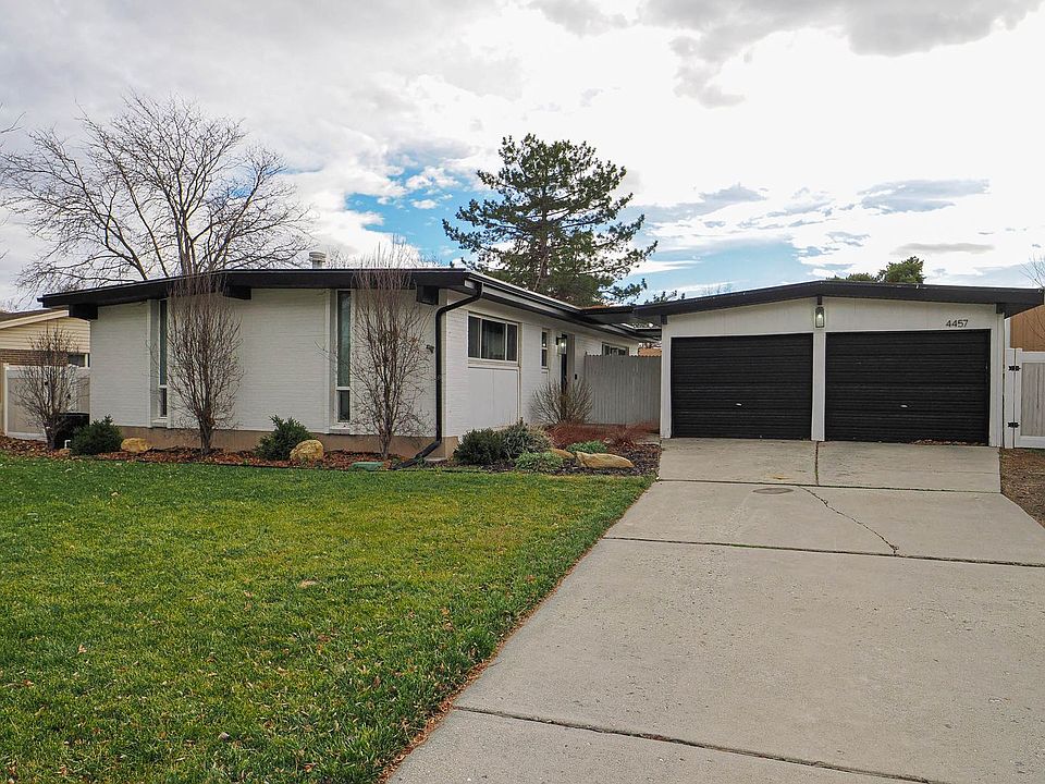 1st image of 4457 W Walter Way