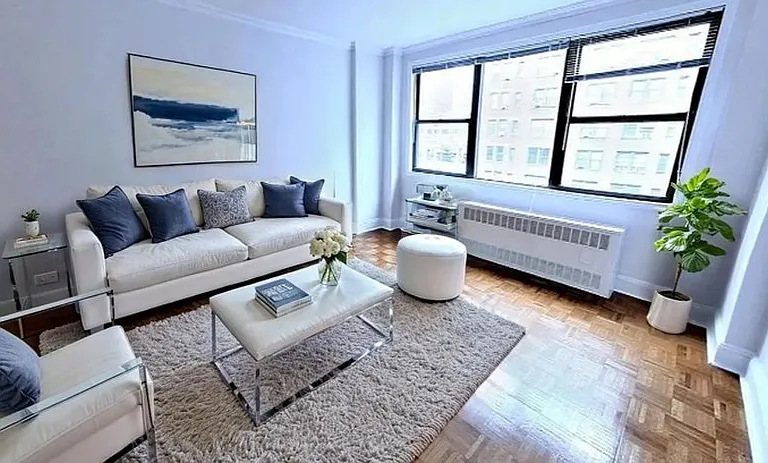 442 W 57th St #9D — Photo 1