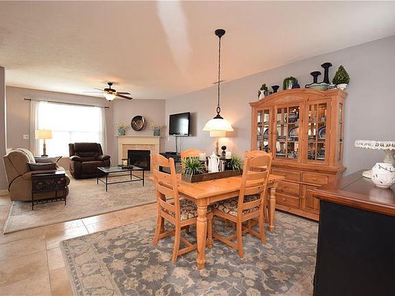 2nd image of 16319 Meadowlands Ln