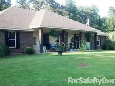 1971 E Pecan Ave, Bastrop, LA, 71220