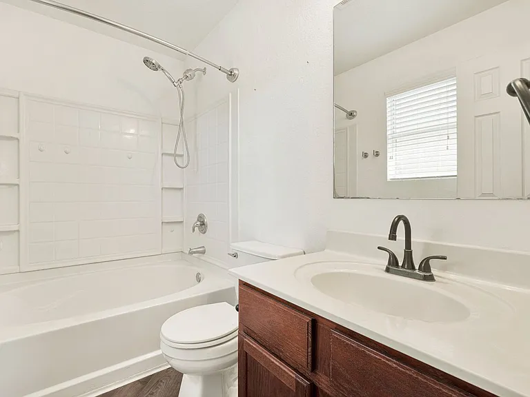 10907 Western Cactus — Photo 13