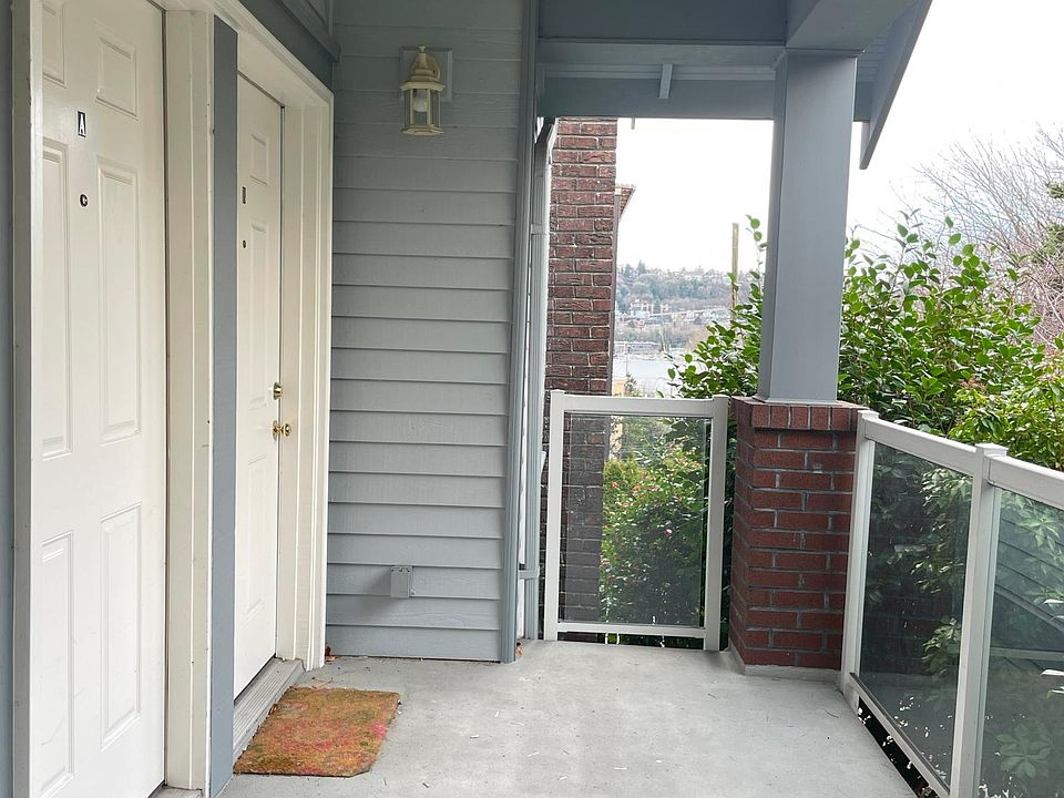 Entry from street