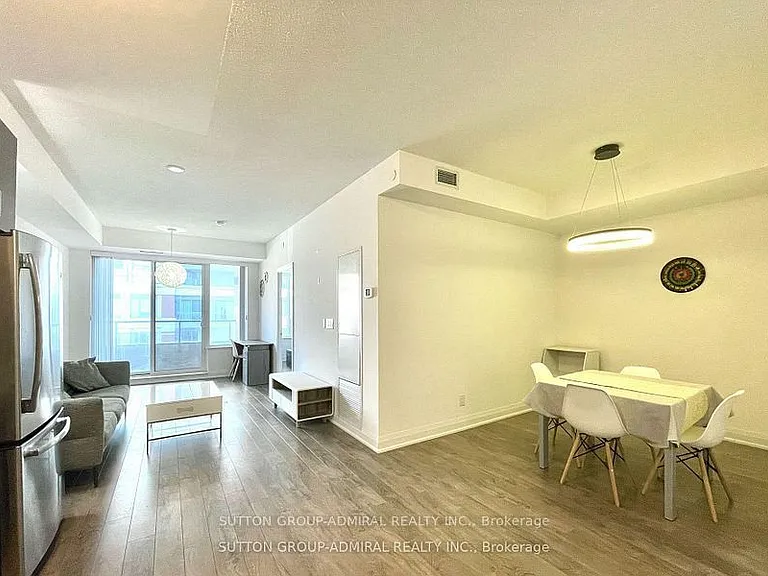 18 Uptown Dr #310 — Photo 4