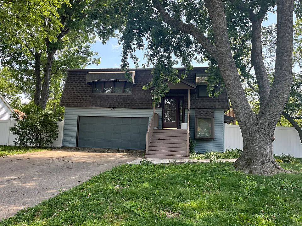 308 Salem St