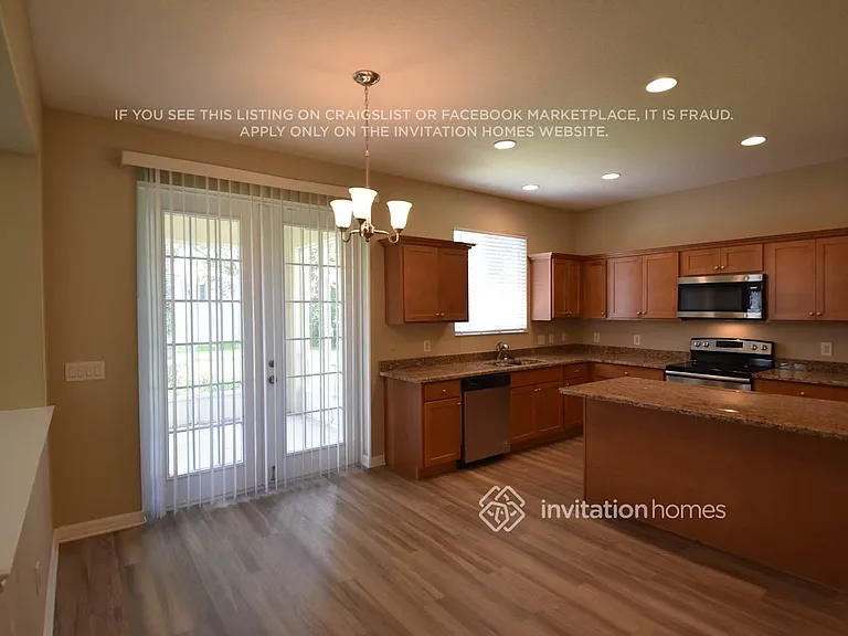 2134 Hunters Greene Dr — Photo 15