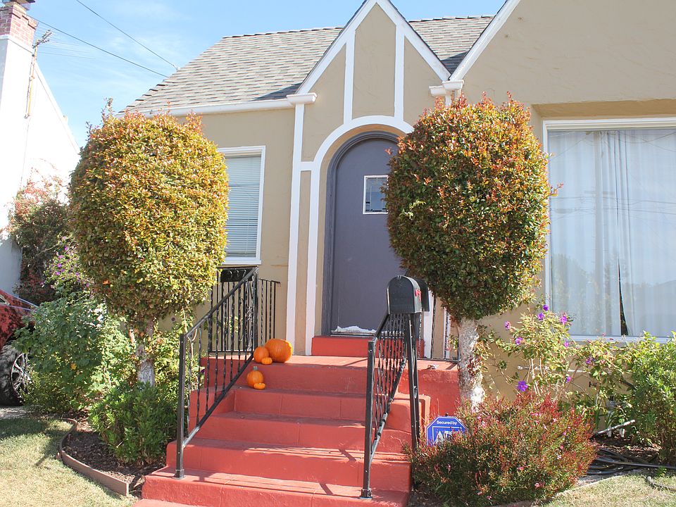 The front of the house. You will rent the room that is along the left side of house. You have your own keyed entry and exit.