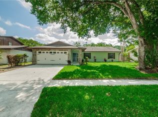 7915 Singing Court Pl, Tampa, FL 33615