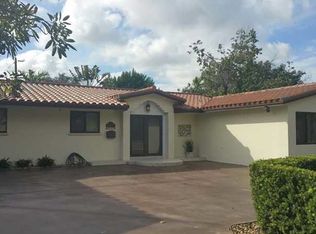 13840 Lake Success Pl, Miami Lakes, FL 33014