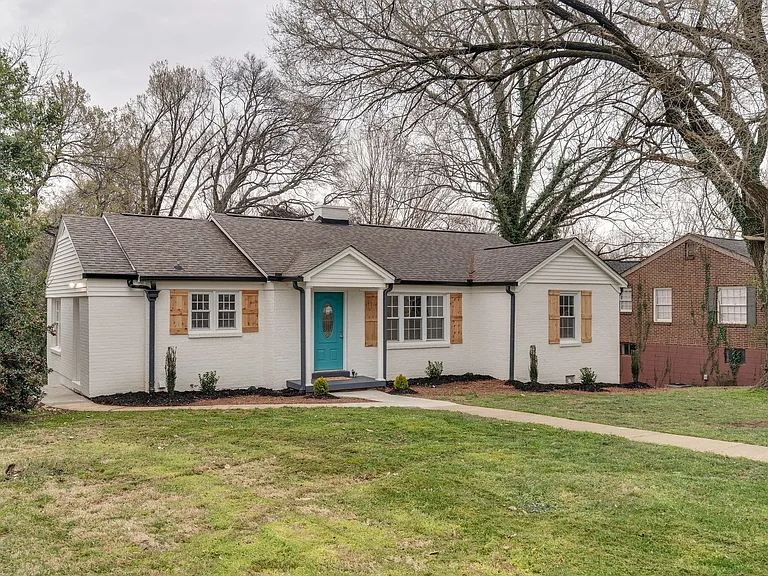 1206 Rolling Fields Dr — Photo 3