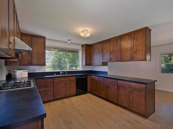 5th image of 6321 Crowley Lake Dr