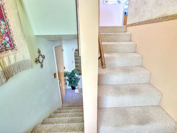 4th image of 16493 Lovell Ln