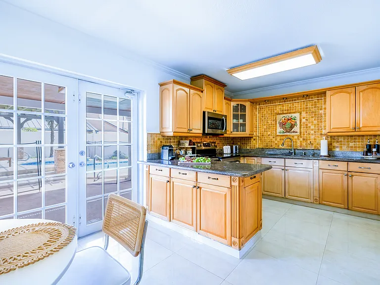 12440 SW 207th Ter — Photo 30