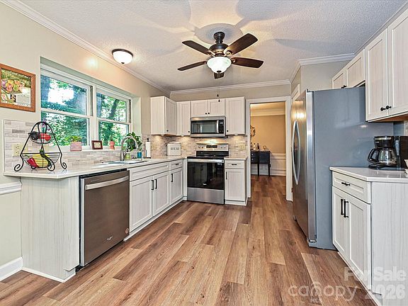 5th image of 8717 Doe Path Ln